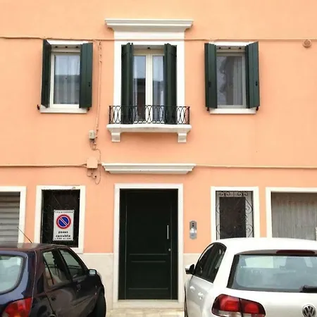 New, Central & Quiet With Parking * Chioggia